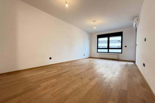 Slika 3 - Pionir Palas, Dvosoban stan na prodaju, 58m2, 210.000€